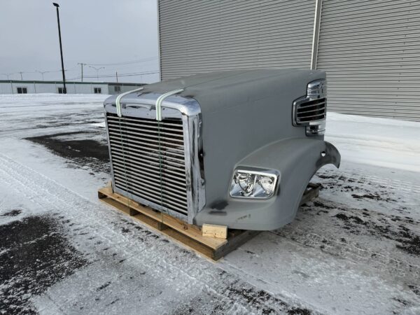 Freightliner 122SD